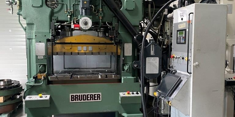 Frontansicht der BRUDERER BSTA 50 UL
